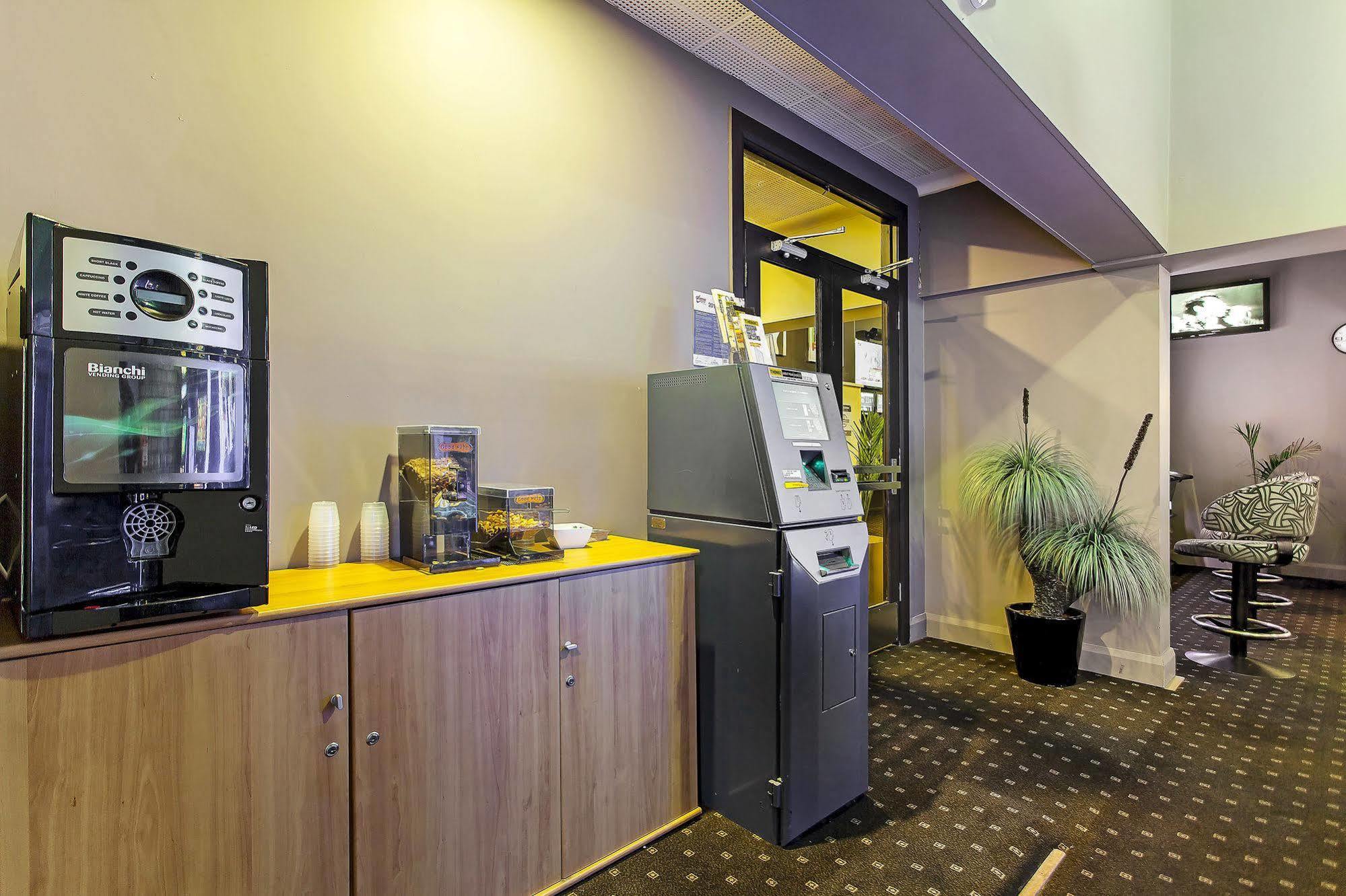 Commonwealth Hotel ニューカッスル エクステリア 写真